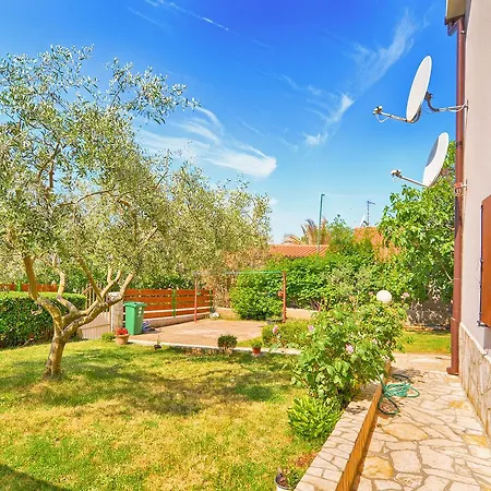 Appartamento Chiara 877 *